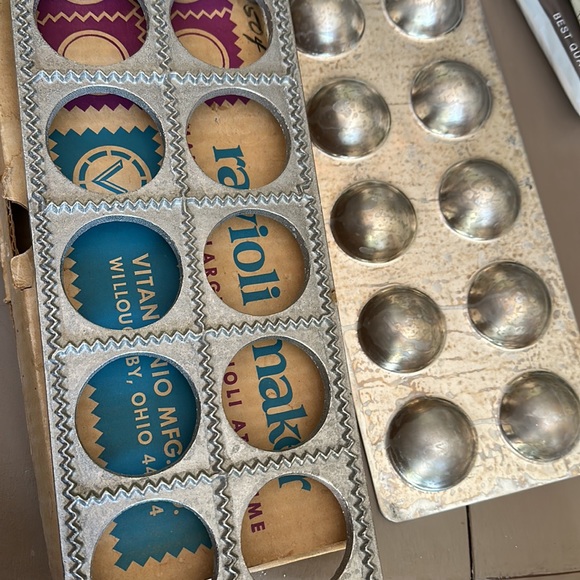 Old fashioned Ravioli maker - Picture 2 of 2